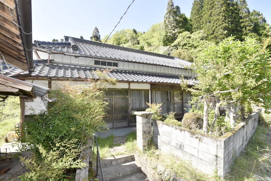 「佐用町 のどかな集落の日本家屋♪蔵や農地も付いています！」のメイン画像